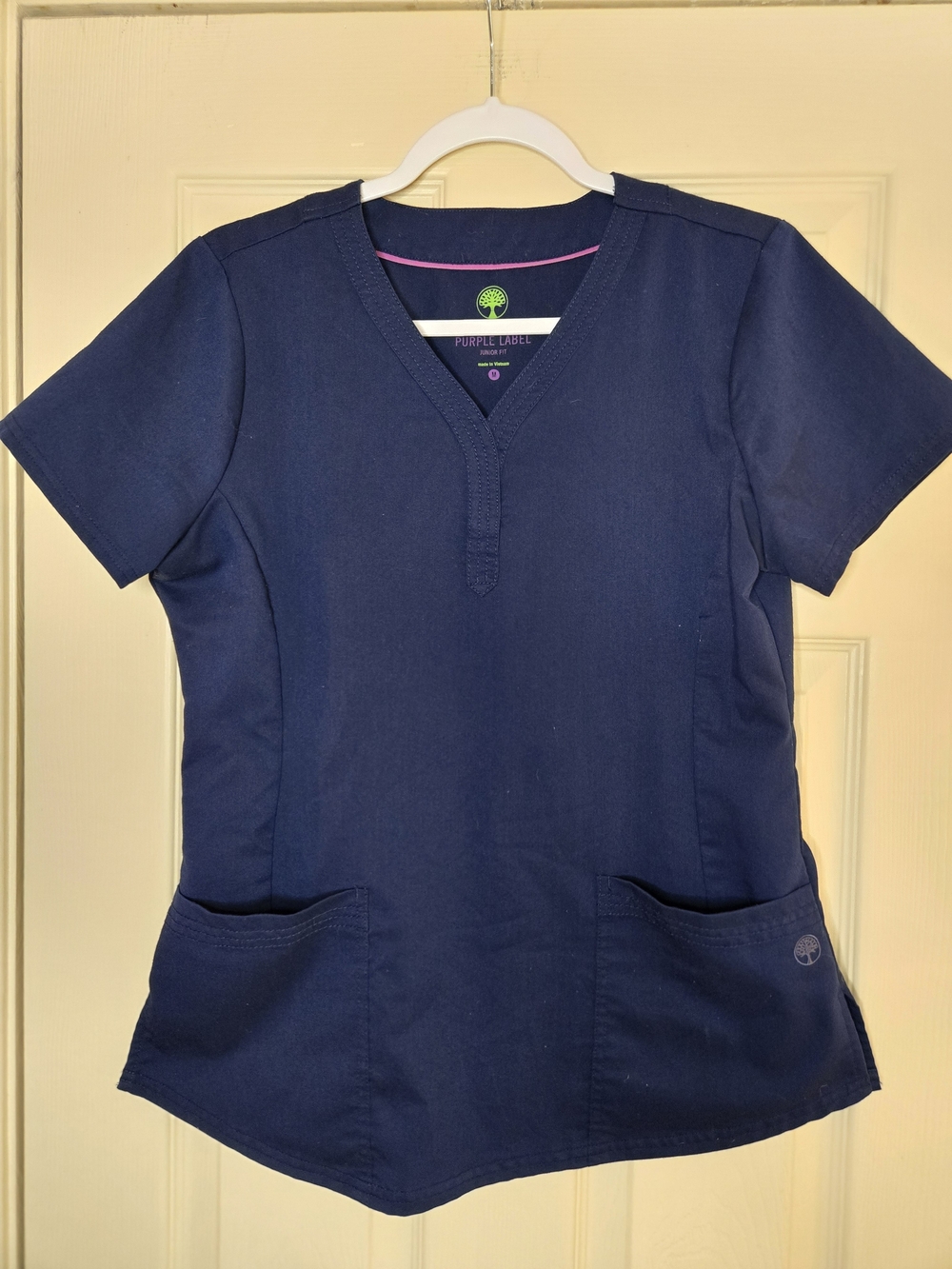 healing hands Junior Fit Navy V‑Neck Scrub Top